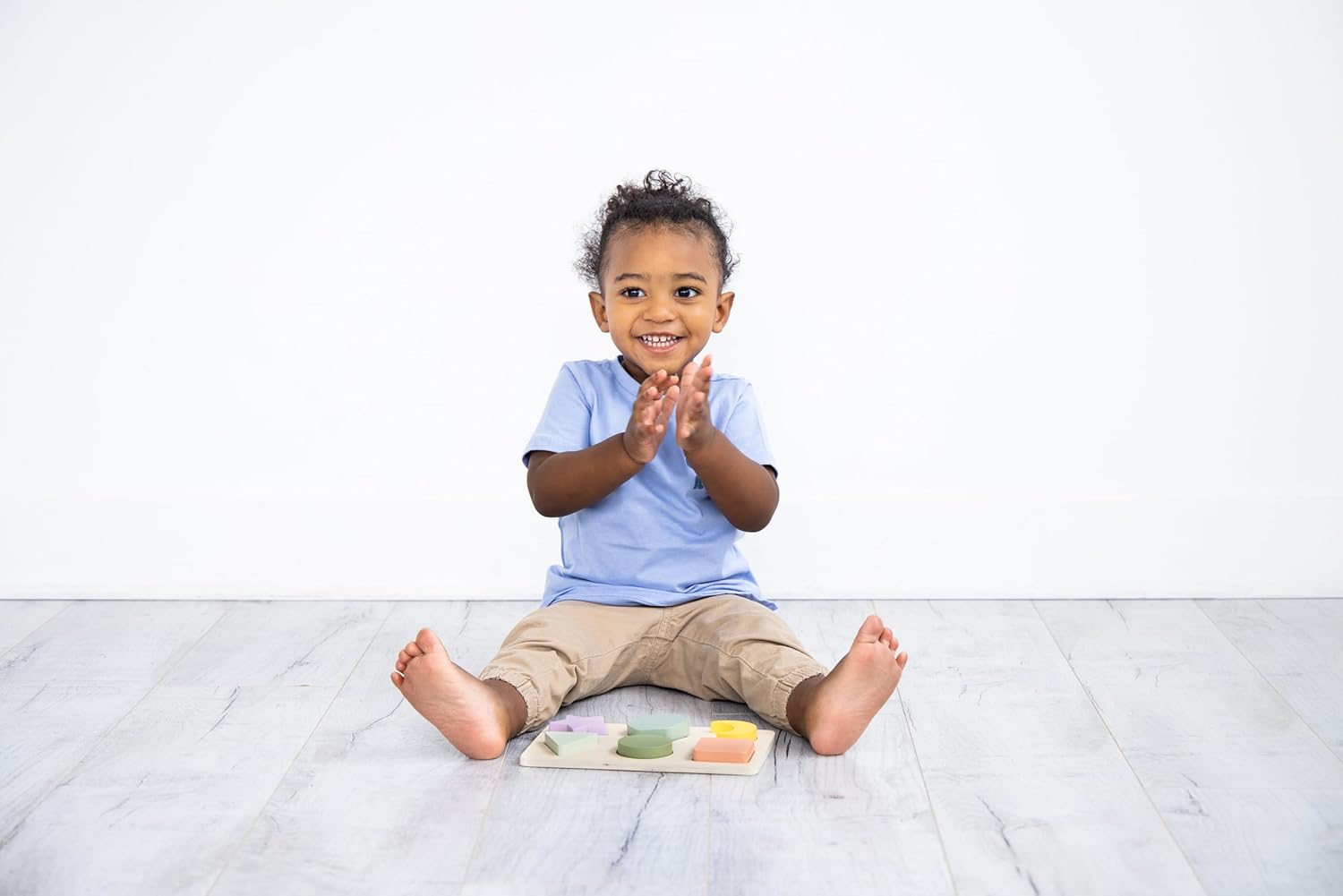 Wooden Montessori Shape Sorting Puzzle Board for Toddlers - Image 2